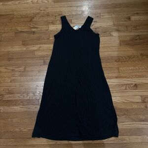 Elegant Black Sleeveless Dress
